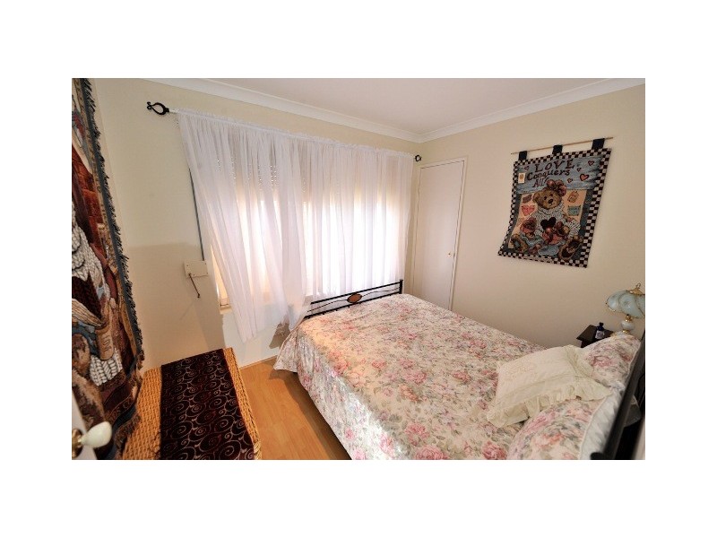 70 Oakwood Crescent, Waikiki WA 6169