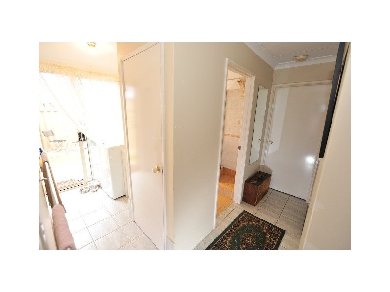 70 Oakwood Crescent, Waikiki WA 6169