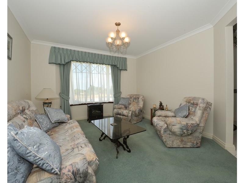 14 Bayeux Ave, Port Kennedy WA 6172