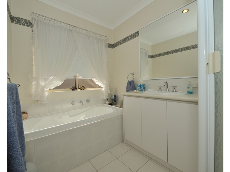 14 Bayeux Ave, Port Kennedy WA 6172