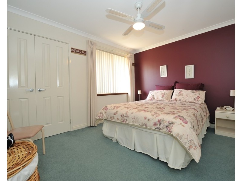 14 Bayeux Ave, Port Kennedy WA 6172
