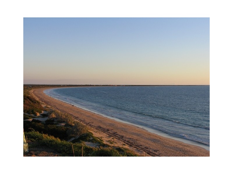 30 Bayeux Ave, Port Kennedy WA 6172