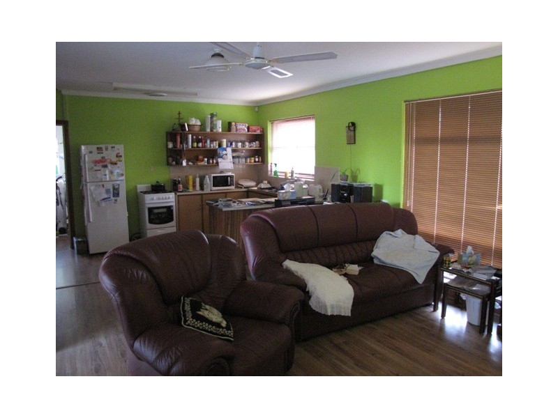 21a Ray St, Rockingham WA 6168