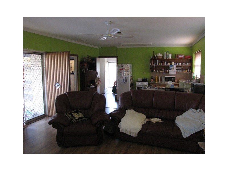 21a Ray St, Rockingham WA 6168