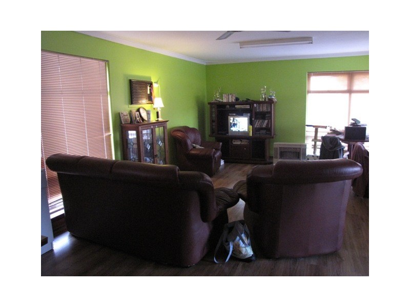 21a Ray St, Rockingham WA 6168