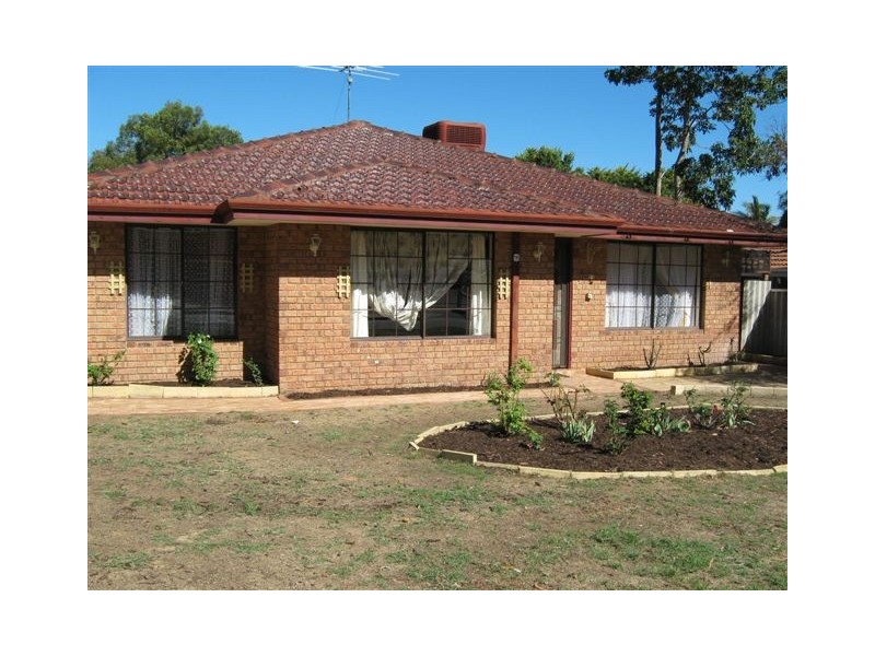 16 Perham Crescent, Leda WA 6170
