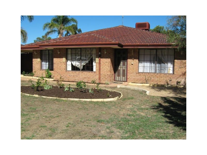 16 Perham Crescent, Leda WA 6170