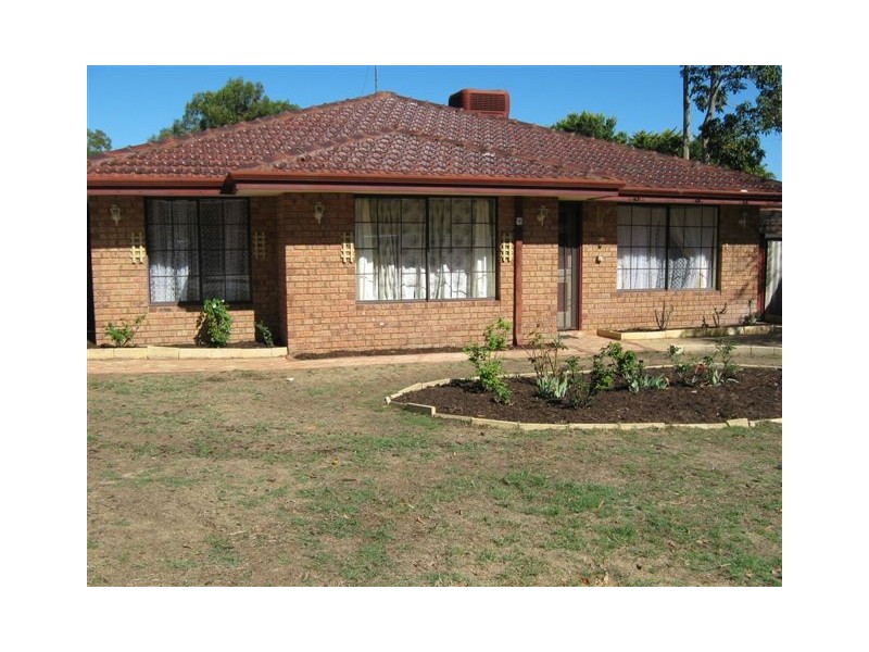 16 Perham Crescent, Leda WA 6170