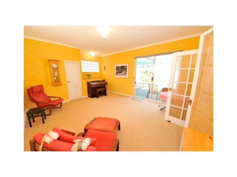 5 Anzac Place, Rockingham WA 6168