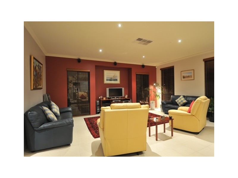 20 Fairburn Cresent, Baldivis WA 6171