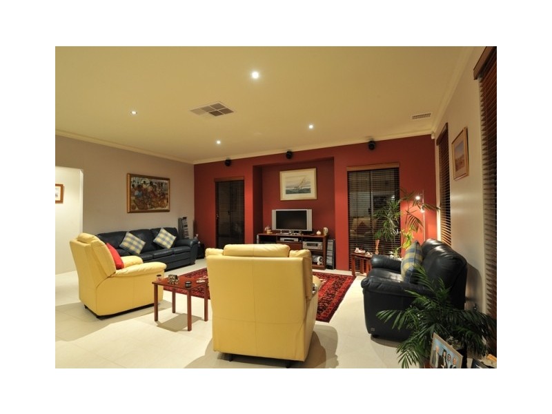 20 Fairburn Cresent, Baldivis WA 6171