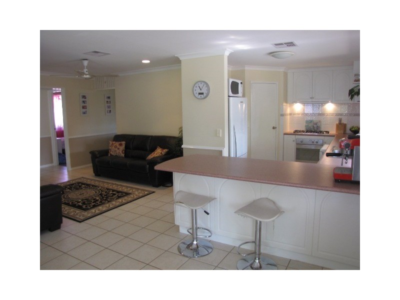 8 Derby Close, Warnbro WA 6169