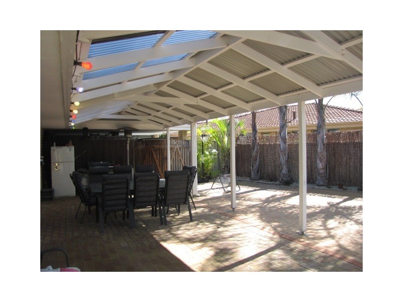 8 Derby Close, Warnbro WA 6169