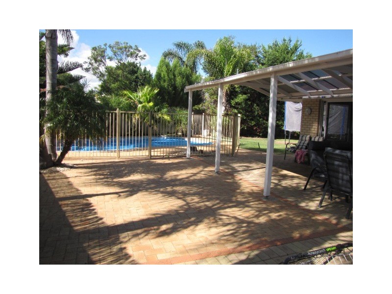 8 Derby Close, Warnbro WA 6169