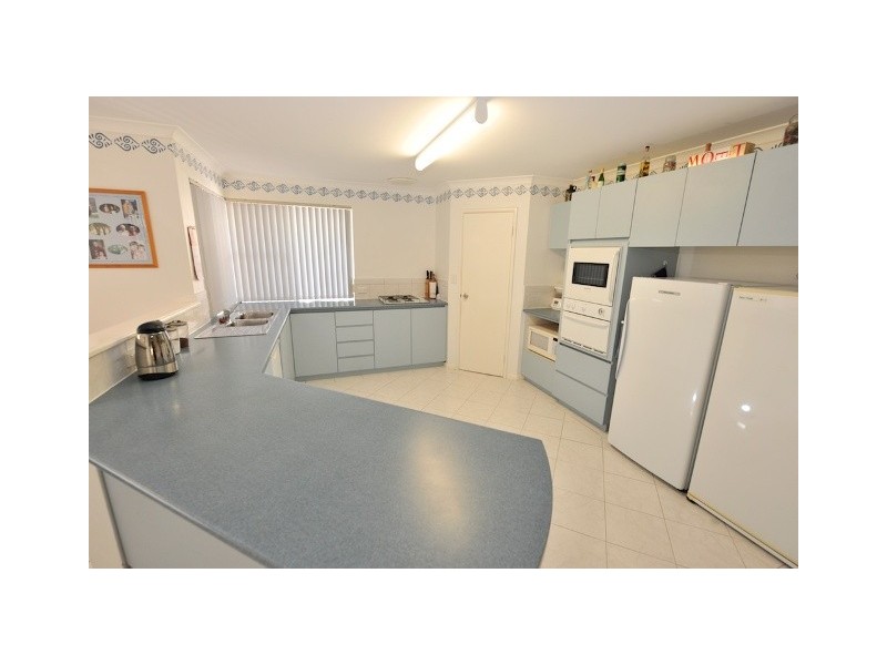 17 Morritt Close, Rockingham WA 6168