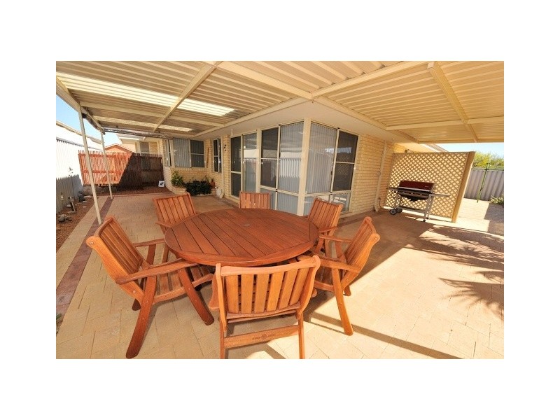 17 Morritt Close, Rockingham WA 6168