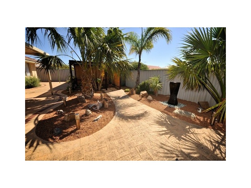 17 Morritt Close, Rockingham WA 6168