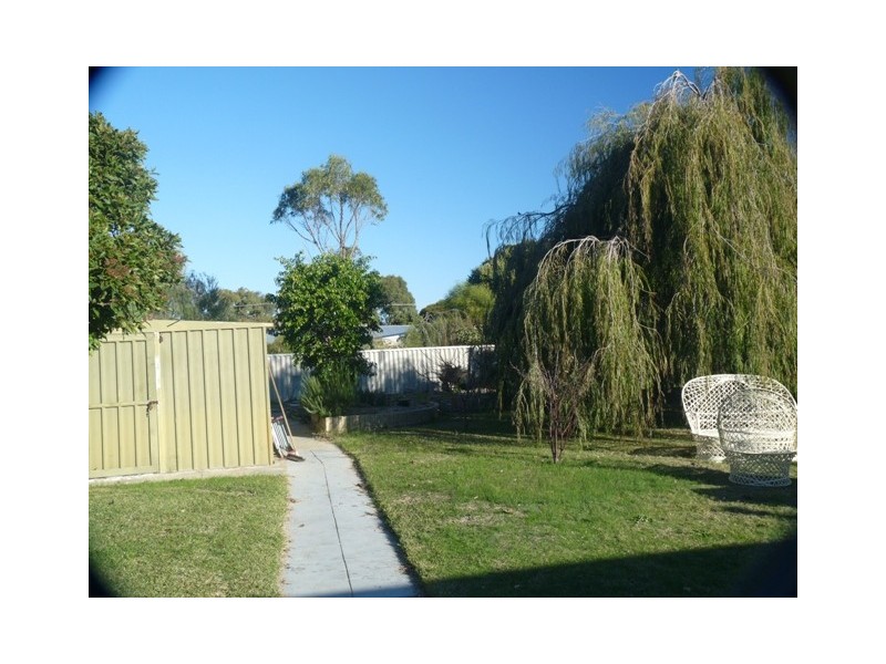 32 Noreena Avenue, Golden Bay WA 6174