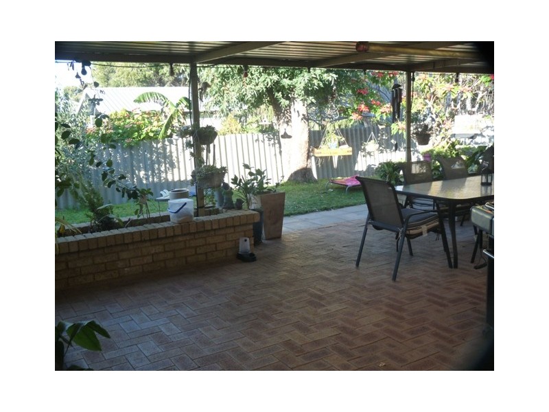 32 Noreena Avenue, Golden Bay WA 6174