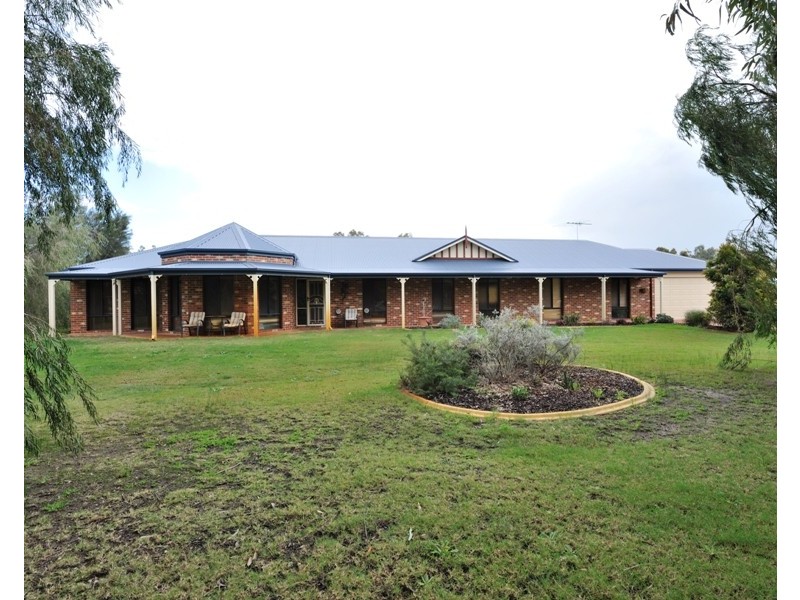 36 Bate Road, Serpentine WA 6125
