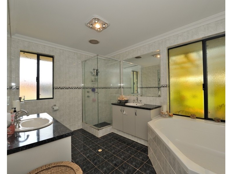 36 Bate Road, Serpentine WA 6125