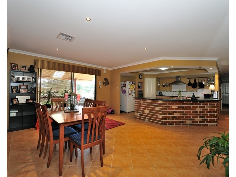 36 Bate Road, Serpentine WA 6125