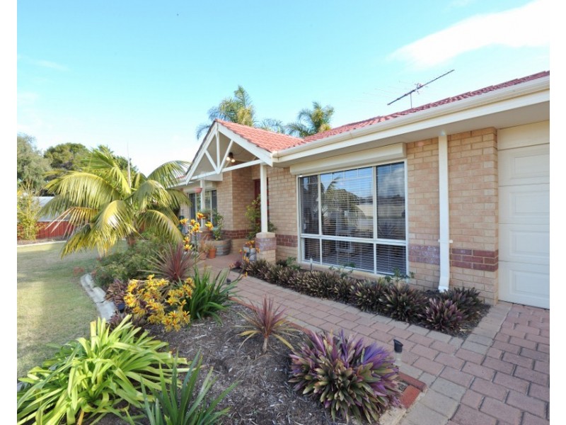 28 Cuthbertson Drive, Cooloongup WA 6168