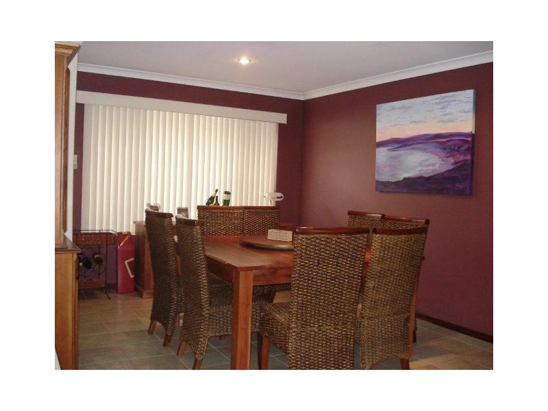 18 Woodbridge Drive, Cooloongup WA 6168
