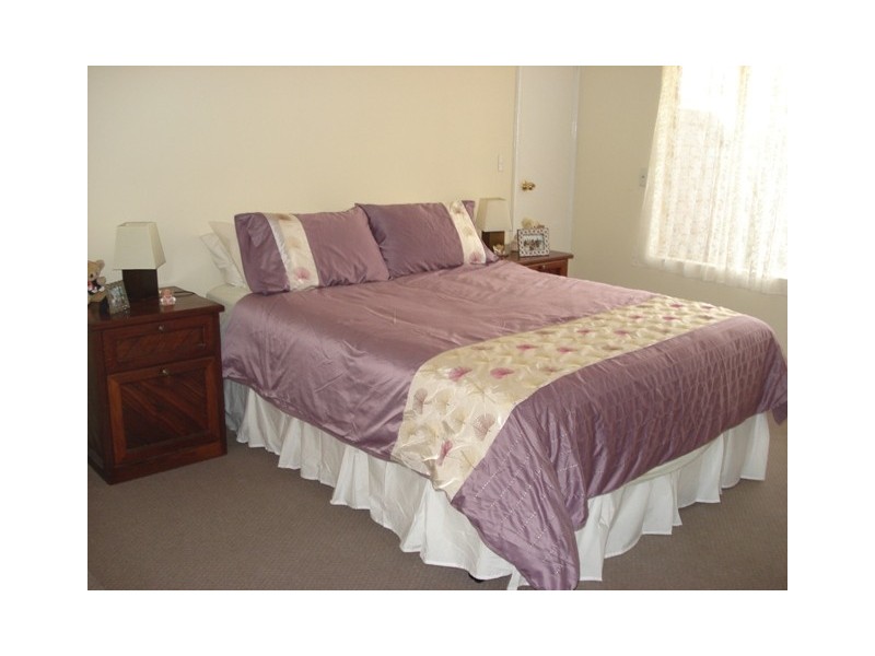 18 Woodbridge Drive, Cooloongup WA 6168