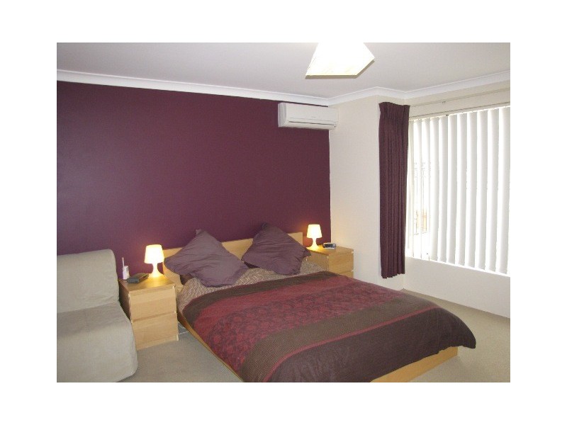 19 Lyndhurst Crescent, Wellard WA 6170