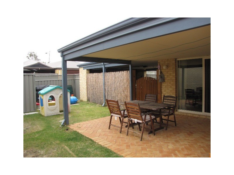 19 Lyndhurst Crescent, Wellard WA 6170