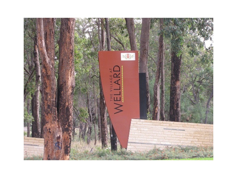 19 Lyndhurst Crescent, Wellard WA 6170