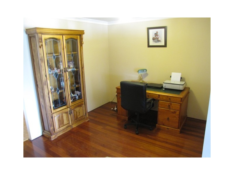 33 The Avenue, Warnbro WA 6169