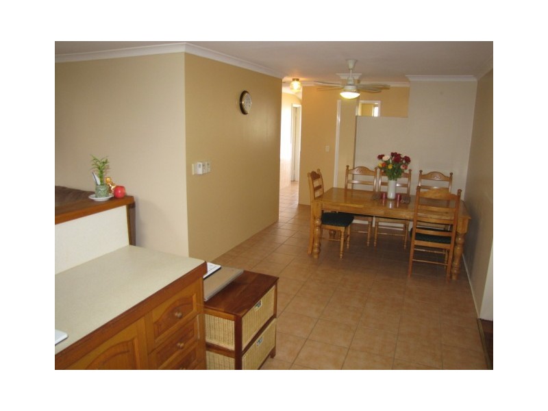 33 The Avenue, Warnbro WA 6169