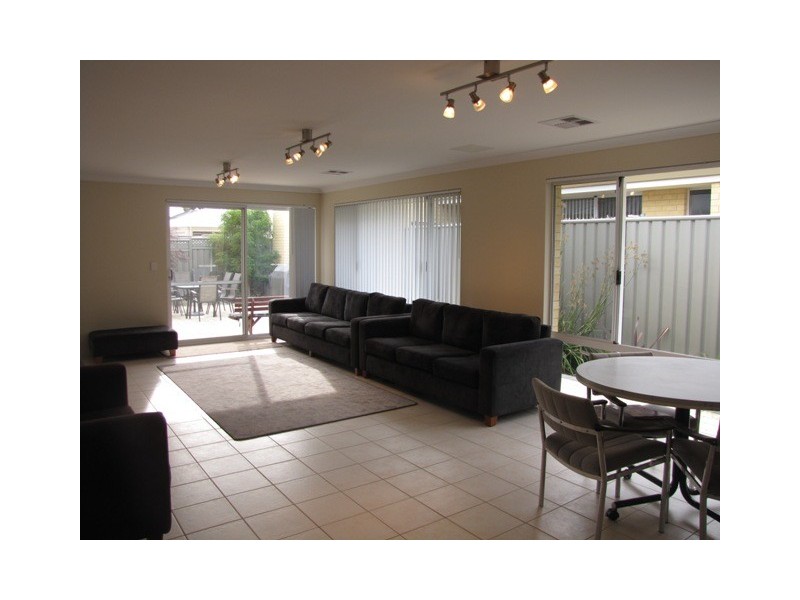 46 Abingdon Crescent, Wellard WA 6170