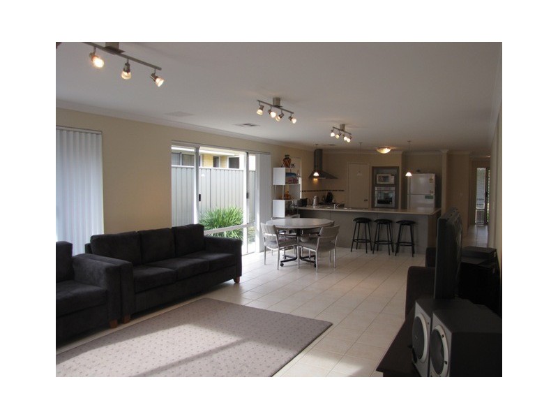 46 Abingdon Crescent, Wellard WA 6170