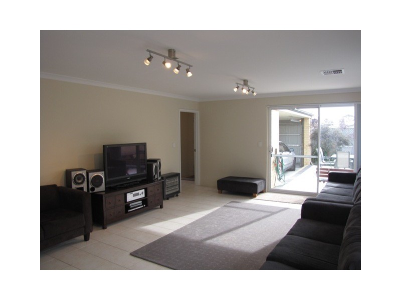 46 Abingdon Crescent, Wellard WA 6170