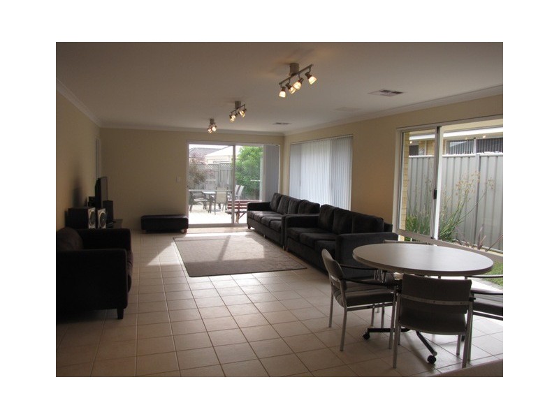 46 Abingdon Crescent, Wellard WA 6170