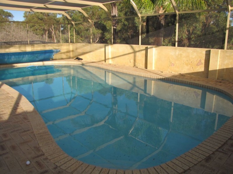 70 Bailey Road, Carabooda WA 6033