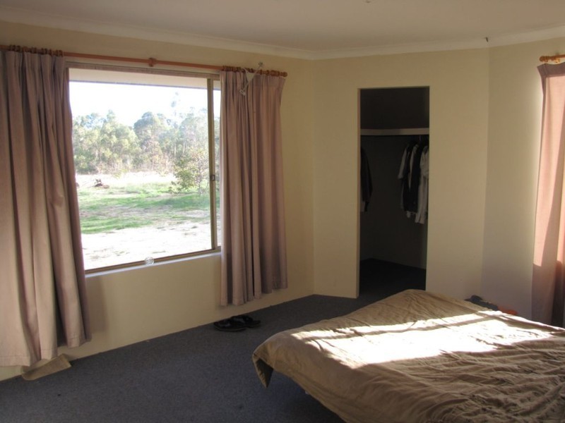 70 Bailey Road, Carabooda WA 6033