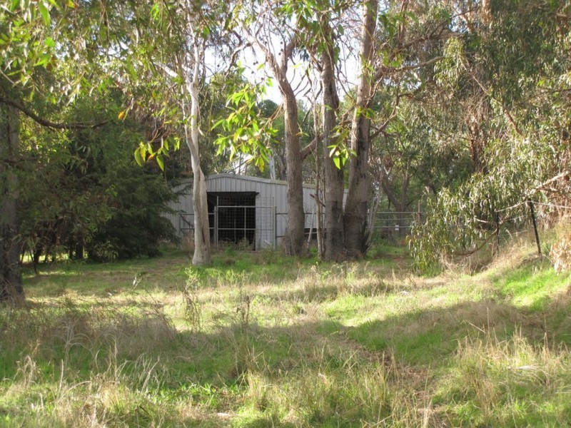 70 Bailey Road, Carabooda WA 6033