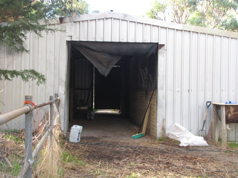 70 Bailey Road, Carabooda WA 6033