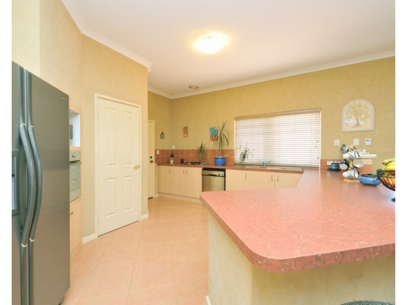 13 Antibes Cove, Port Kennedy WA 6172
