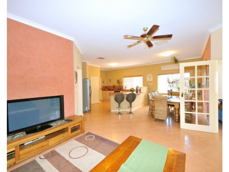 13 Antibes Cove, Port Kennedy WA 6172