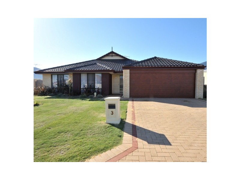 3 whitemoss turn, Waikiki WA 6169