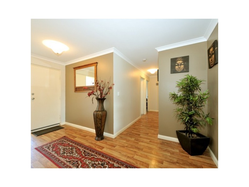 3 whitemoss turn, Waikiki WA 6169