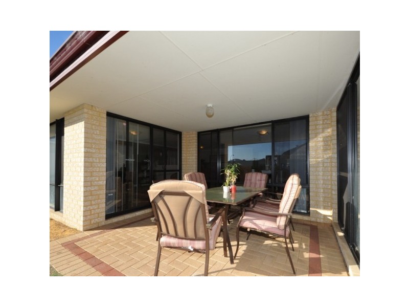 3 whitemoss turn, Waikiki WA 6169