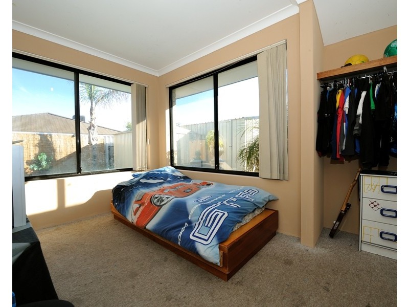 7 Sarah Ann Crescent, Warnbro WA 6169