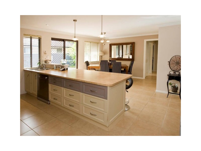 9 Herlihy Way, Warnbro WA 6169