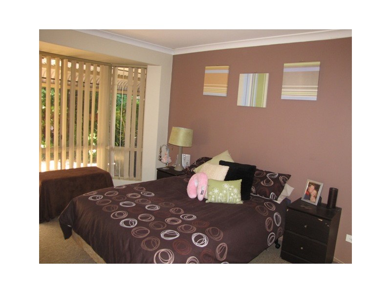 2 Durras Place, Dudley Park WA 6210